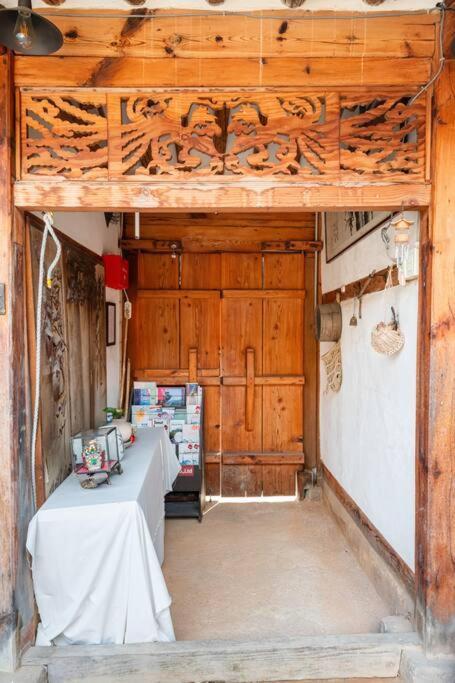 Namhyundang - Hanok Korean Traditional House Σεούλ Εξωτερικό φωτογραφία